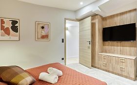 Apartment Batignolle Montmartre By Studio Prestige